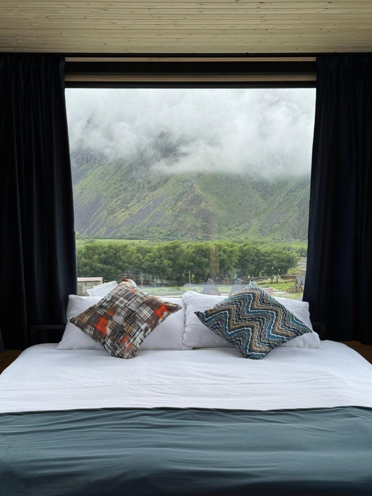 Kazbegi Inn Cottages Exterior foto