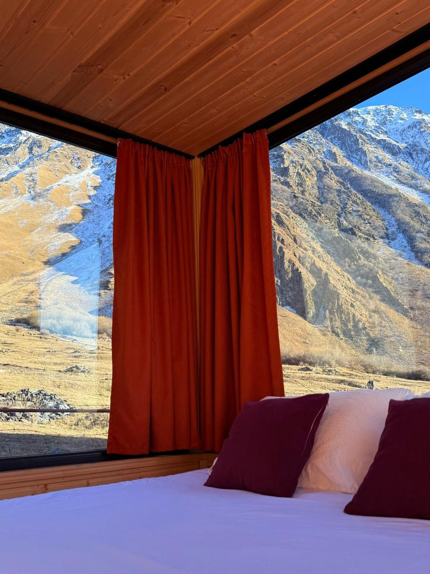 Kazbegi Inn Cottages Exterior foto