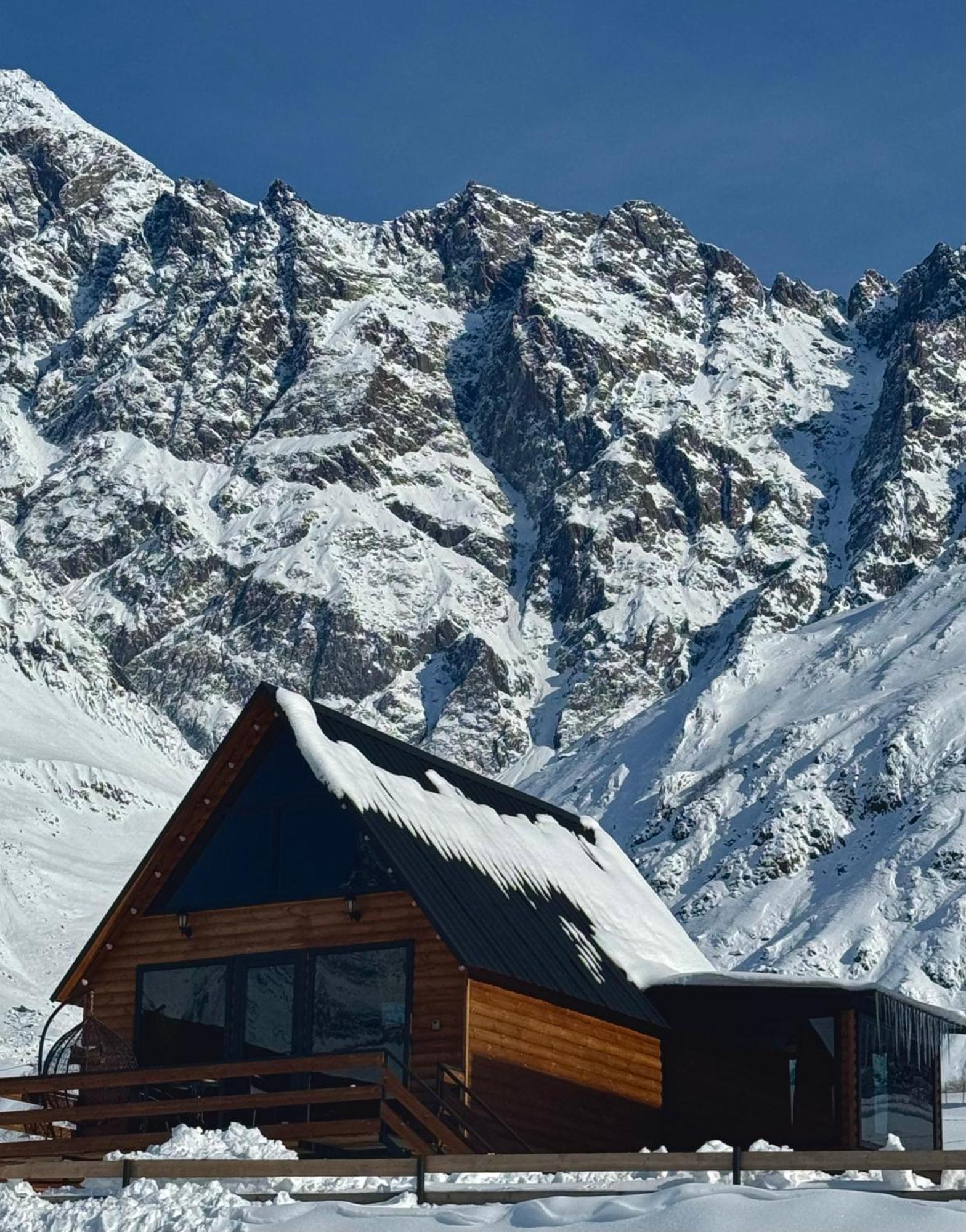 Kazbegi Inn Cottages Exterior foto